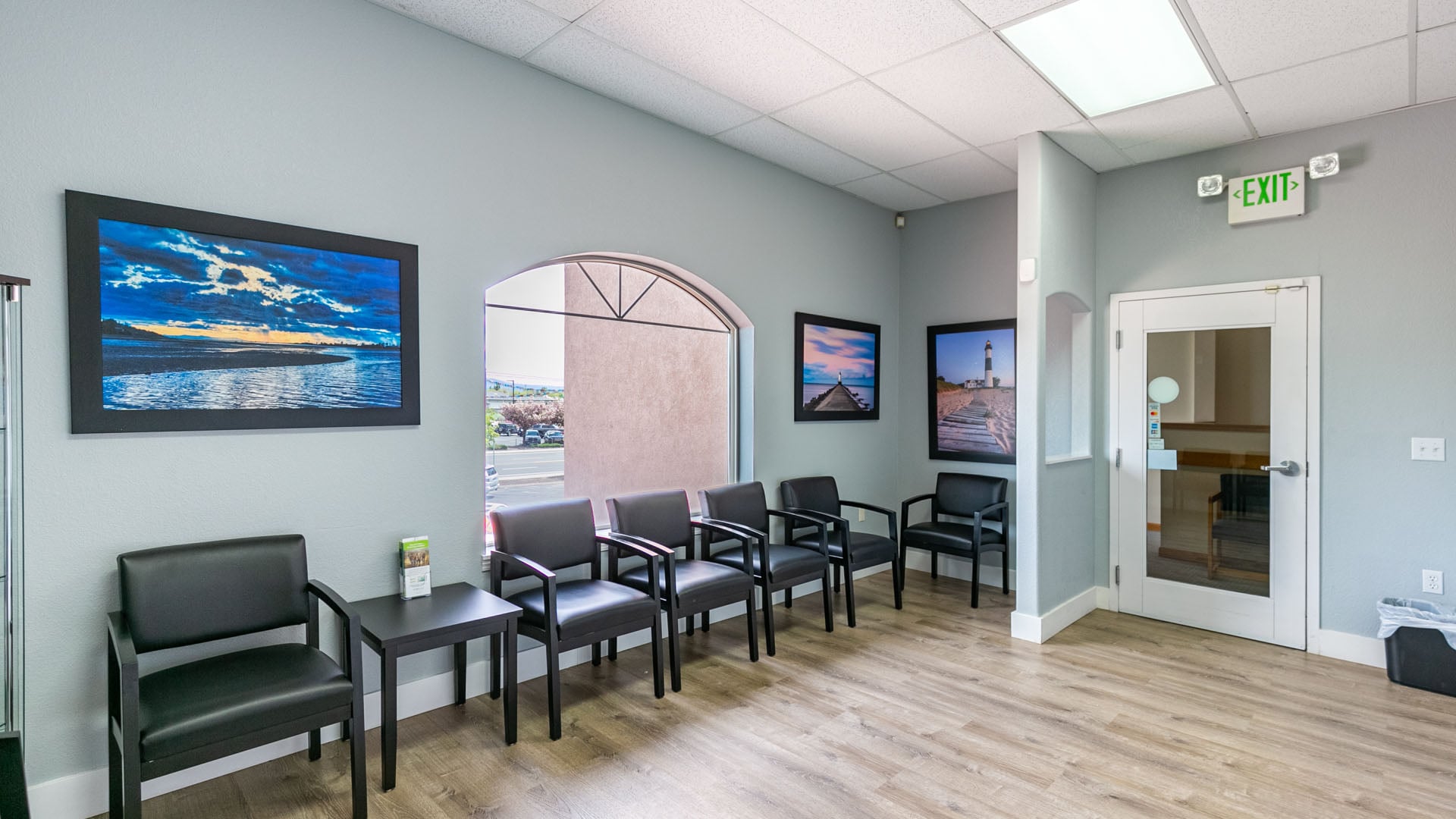 dental-care-office-waiting-area_Klamath-Falls-optimized