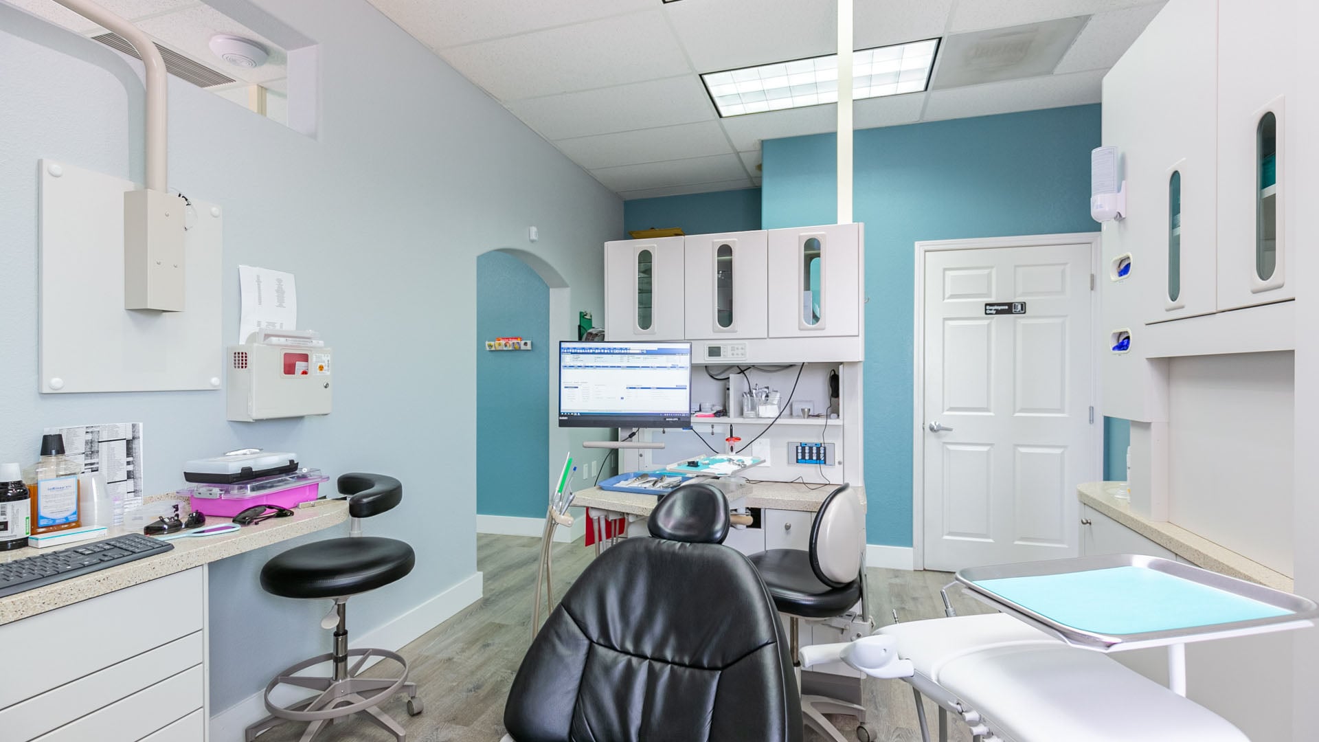 local-dentist-modern-dental-treatment-room_Klamath_Falls-optimized