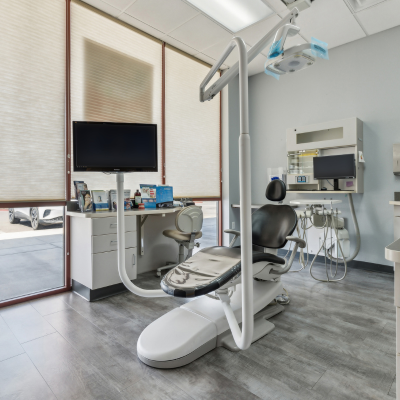 gentle-dental-west-surpirse-az-dental-interior-office-patient-exam-room-july-2024(1)