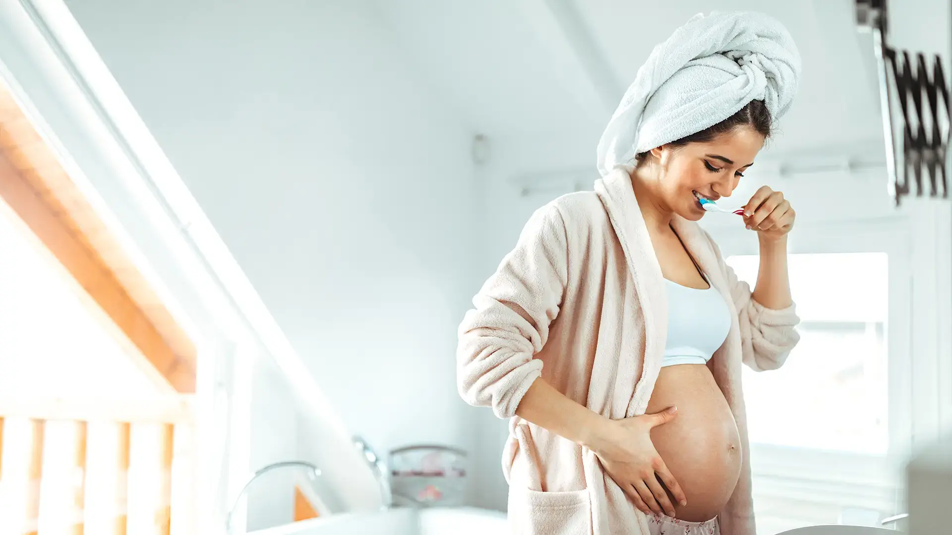 How Pregnancy Affects Oral Health | Dental Care for Expectant Moms
