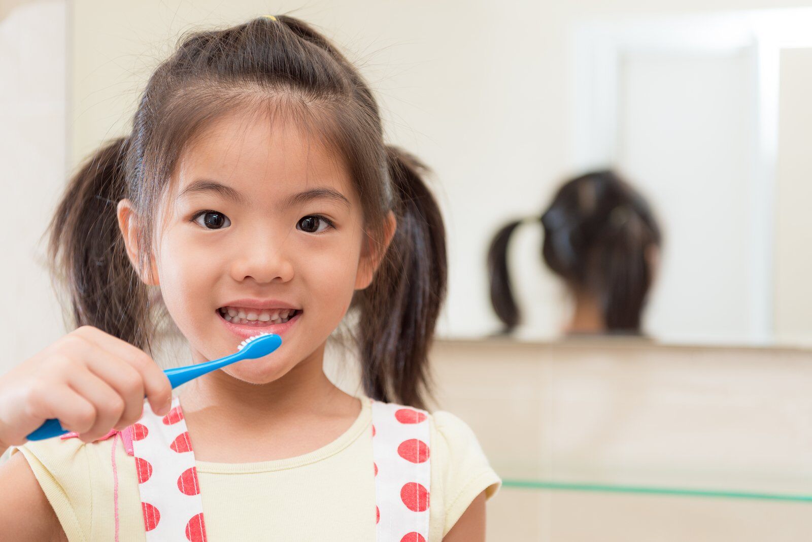 Teeth Cleaning Guide: Benefits, Cost & What to Expect at the Dentist