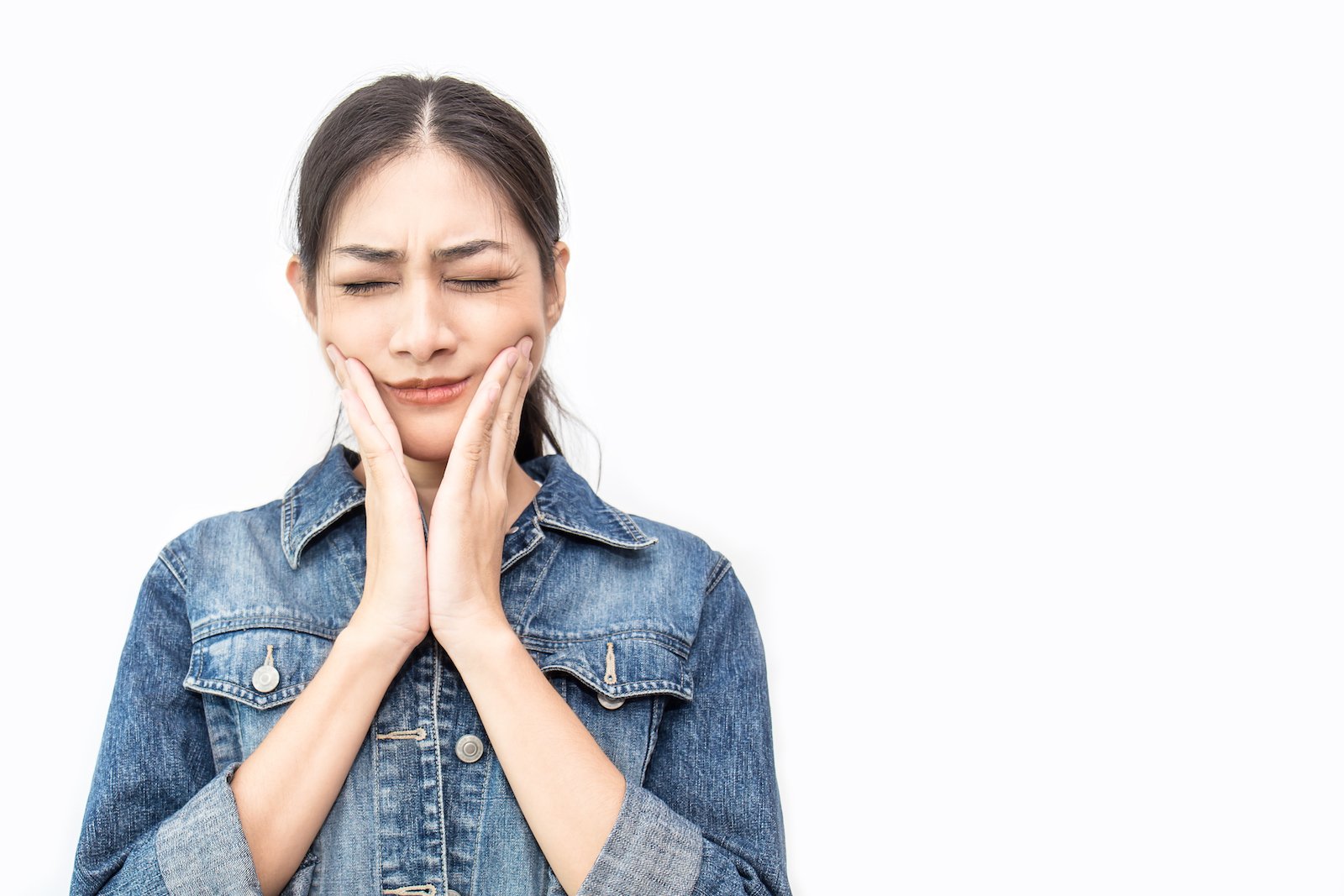 Abscessed Tooth: Symptoms, Treatment, Remedies
