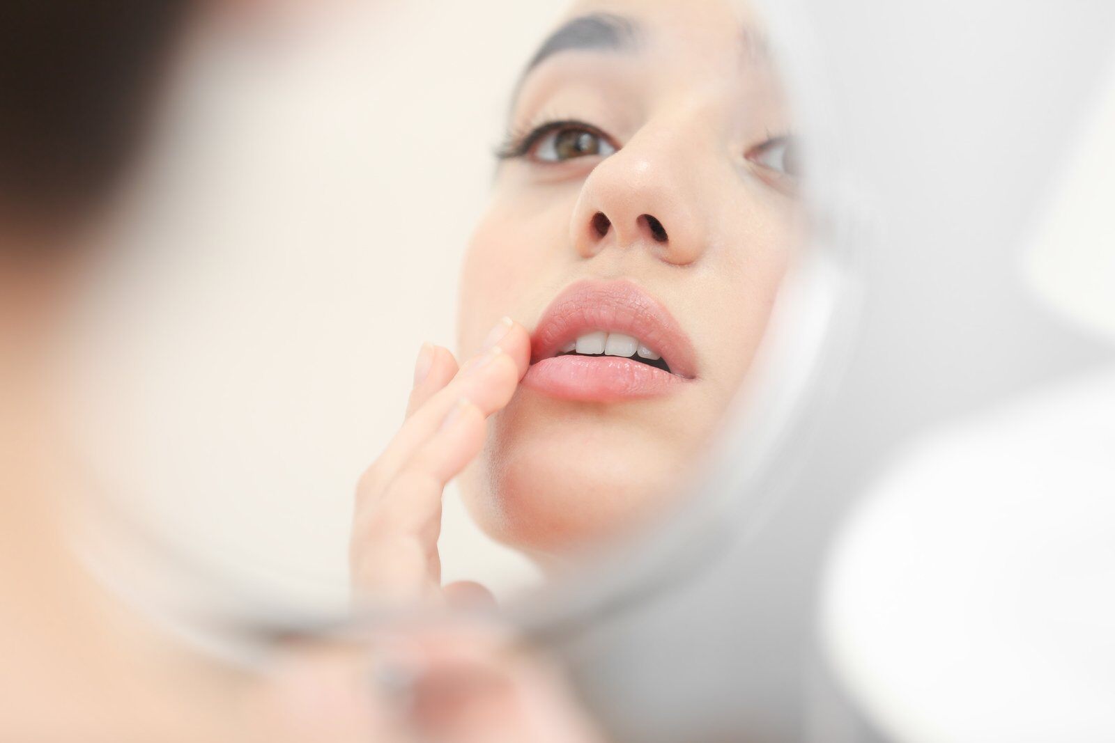 Canker Sores vs. Cold Sores: What's the Difference?