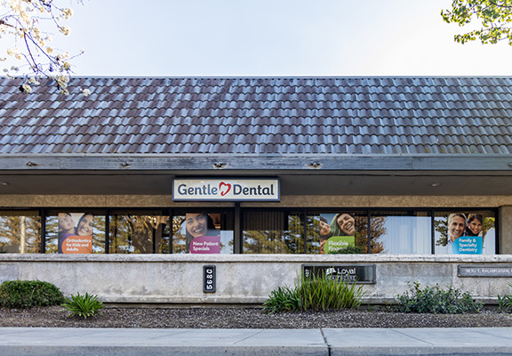 dental-office-front-signage_Gentle-Dental-Fresno