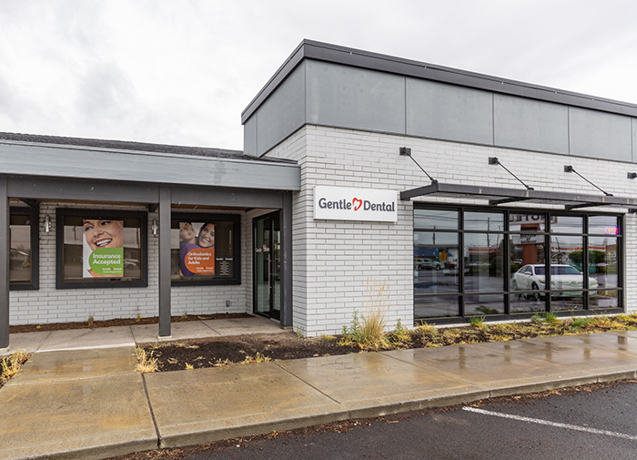 dental-office-front-signage_Gentle-Dental-Redmond