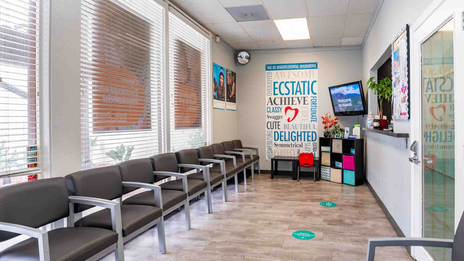 dental-care-office-waiting-area_Gentle-Dental-Carlsbad
