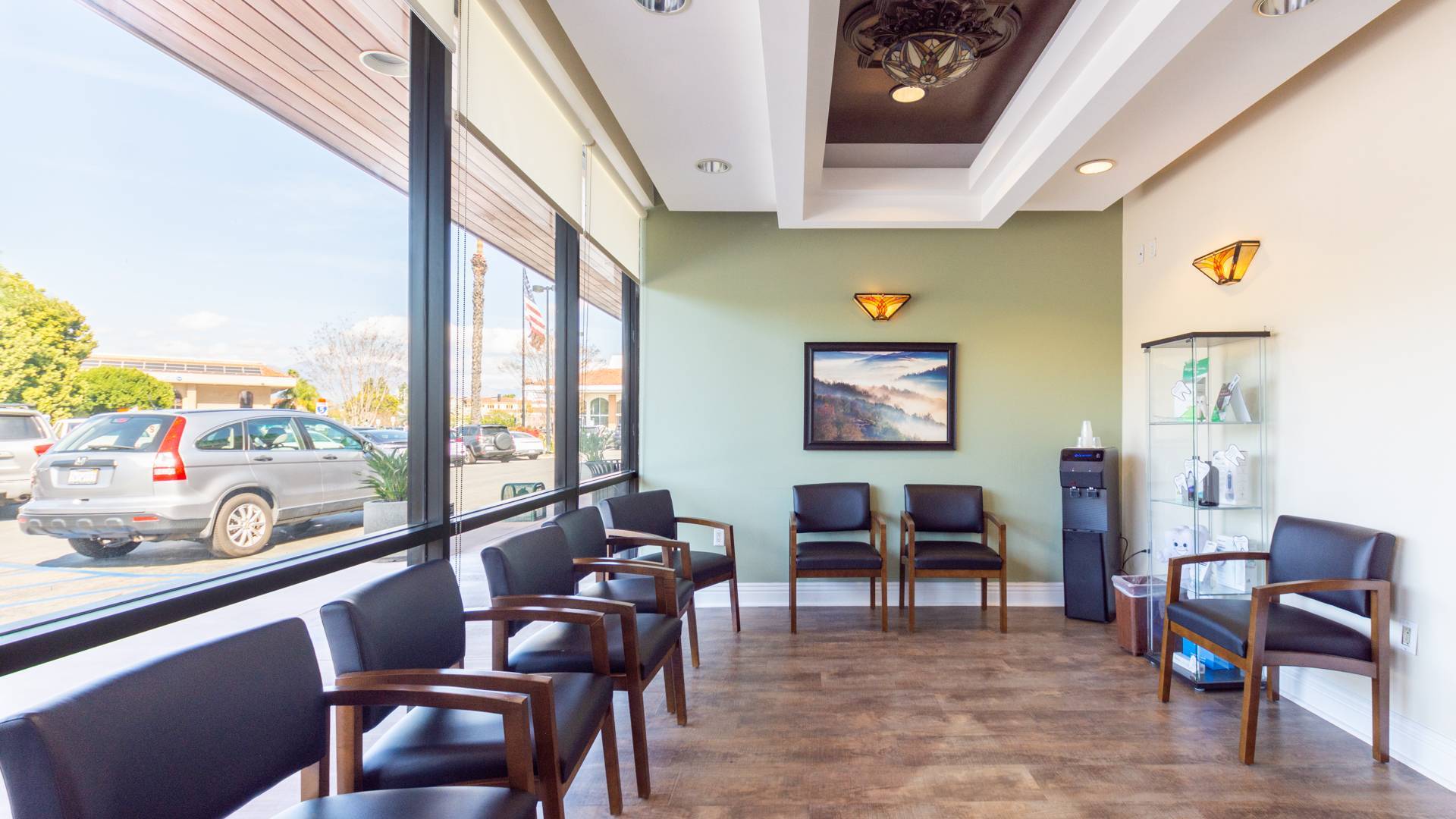 dental-care-office-waiting-area_Gentle-Dental-Laguna-Woods