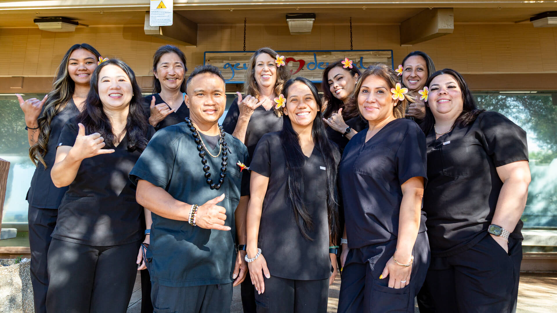dental-care-team-photo_Gentle-Dental-Makakilo(1)