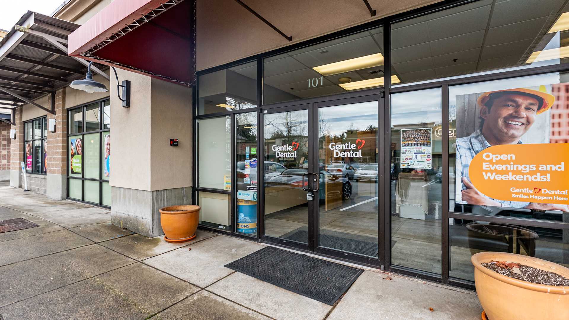 dental-office-entrance_Gentle-Dental-Mill-Creek