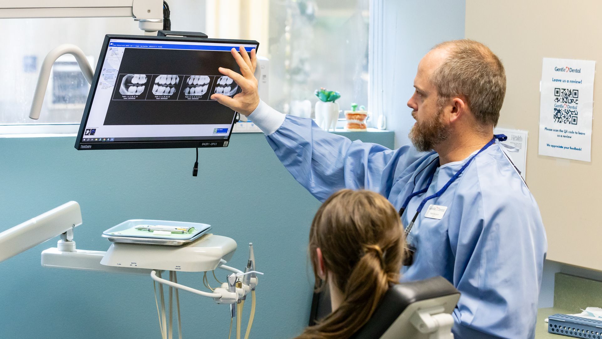 general-dentist-action-shot_Gentle-Dental-North-Eugene